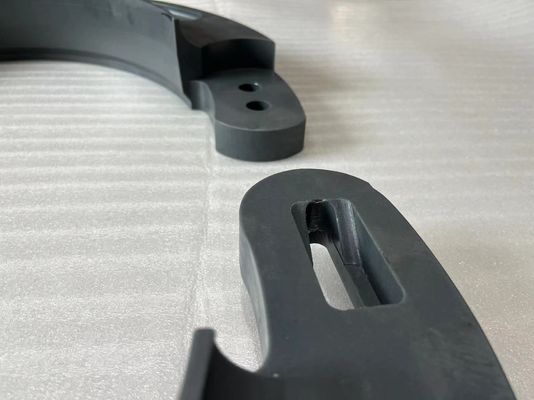 装甲車両はパンクしたタイヤを挿入する安全Runflat防弾緊急のシステムを動かす