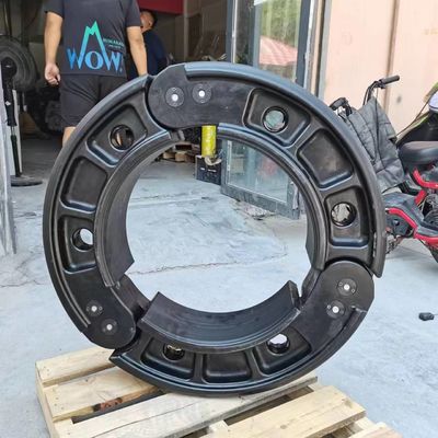 Runflatは最大耐久性のために 軍事工学級の合成材料を挿入します
